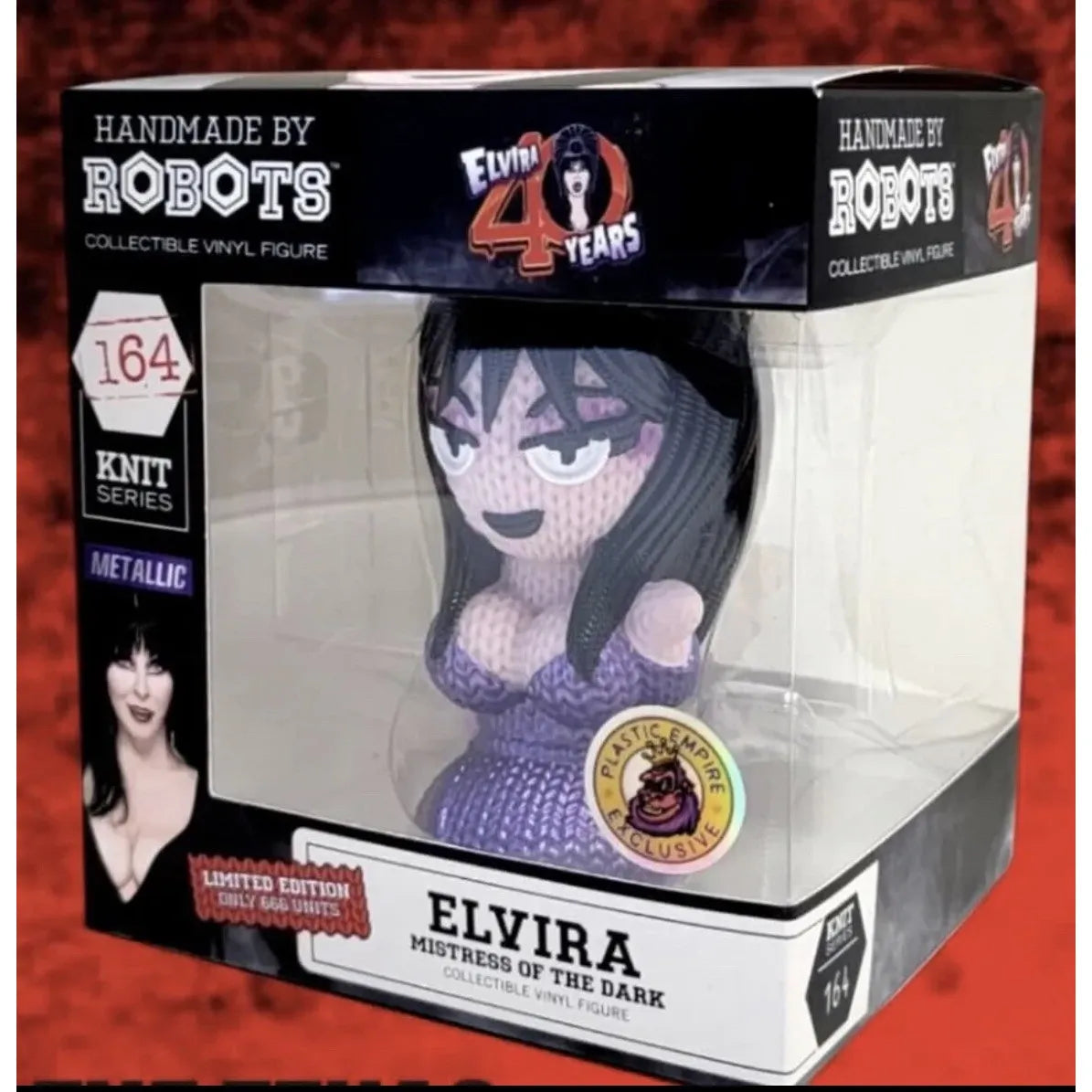 C2E2 2023 Handmade by Robots Elvira Exclusive Vinyl Figure LE 666