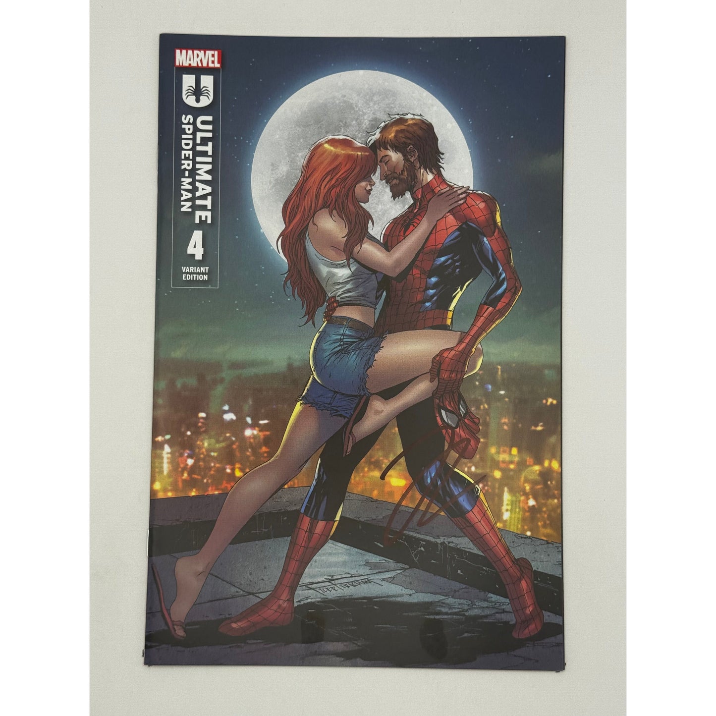 [Signed by Hickman] Ultimate Spider-Man #4 Unknown Comics Kirkham Exclusive Var [INST]