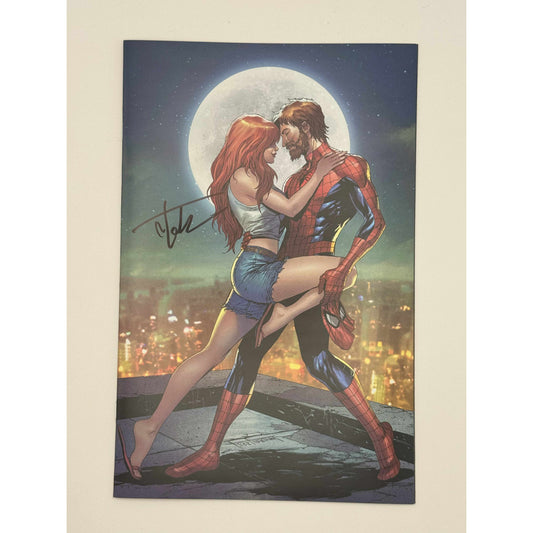 [Signed by Tyler Kirkham] ULTIMATE SPIDER-MAN #4 UNKNOWN COMICS TYLER KIRKHAM VIRGIN EXCLUSIVE VAR [IN STOCK]